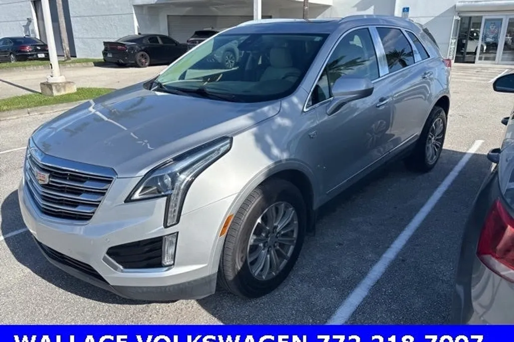 2018 Cadillac XT5 Luxury photo 1