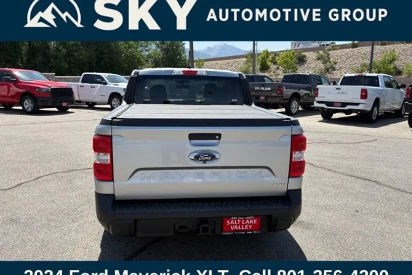 2024 Ford Maverick XLT photo 1