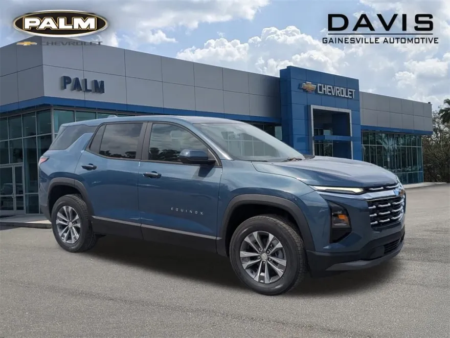 2026 Chevrolet Equinox LT photo 1