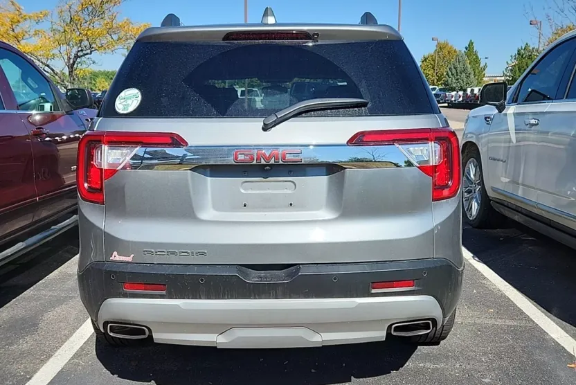 2023 Gmc Acadia SLT photo 1