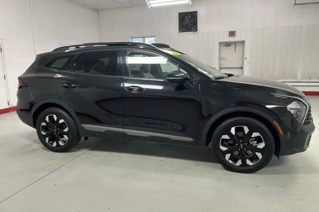 2023 Kia Sportage X-Line photo 1