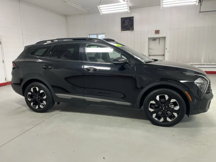 2023 Kia Sportage X-Line photo 1