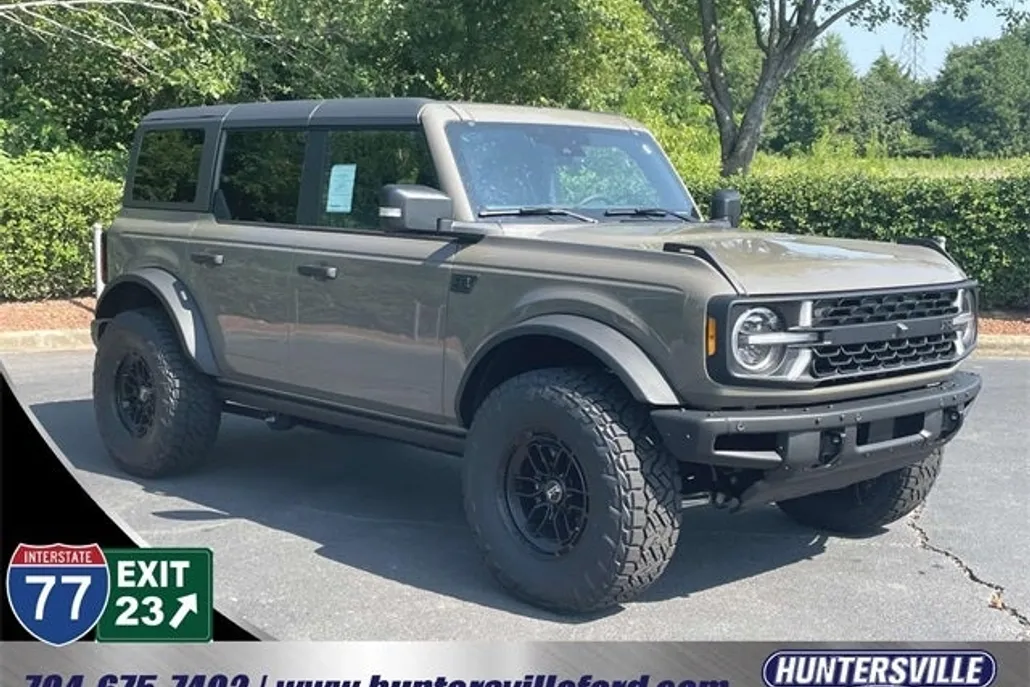 2025 Ford Bronco Badlands photo 1