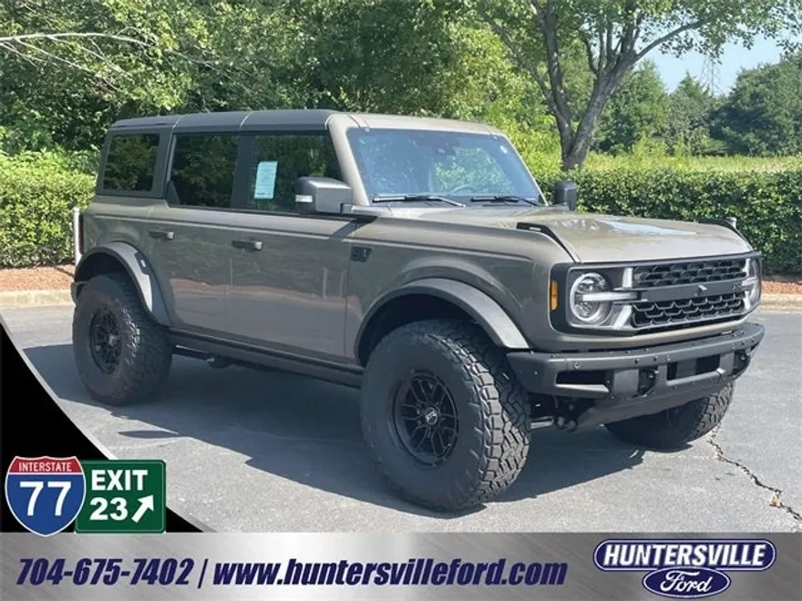 2025 Ford Bronco Badlands photo 1