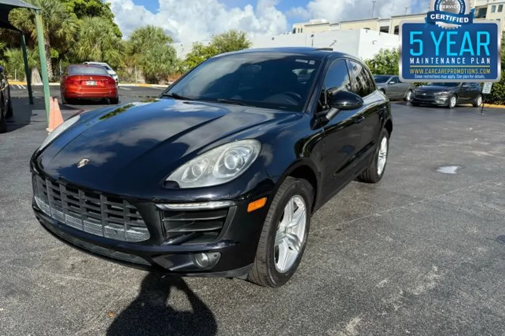 2015 Porsche Macan S photo 1