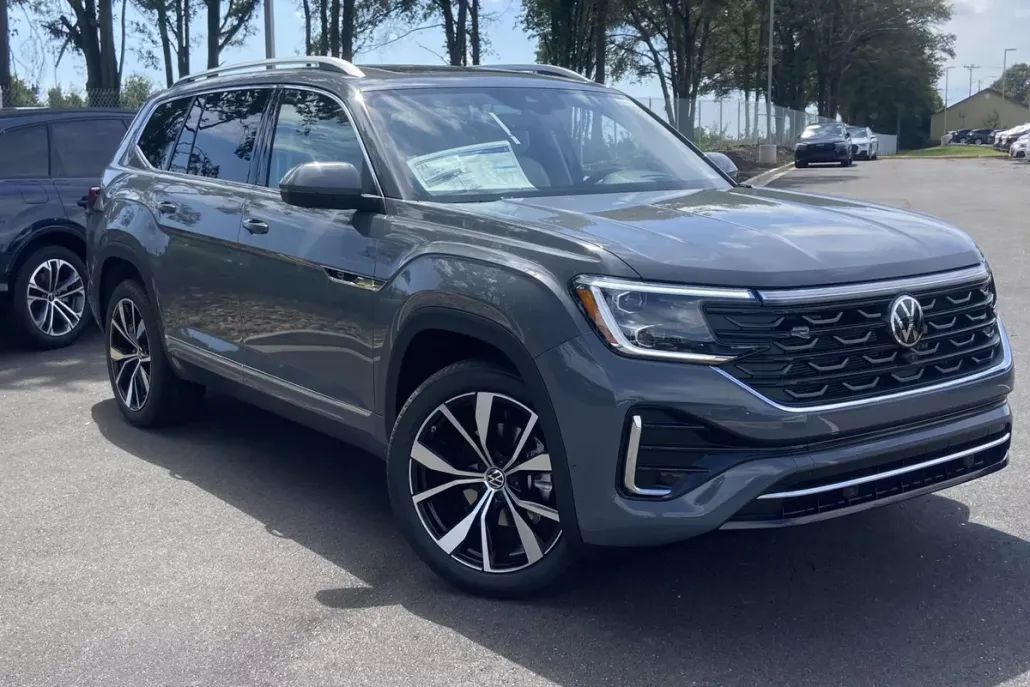 2026 Volkswagen Atlas SEL Premium R-Line photo 1