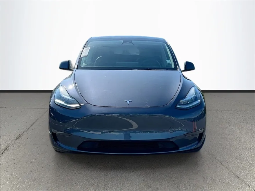 2023 Tesla Model Y Long Range photo 1