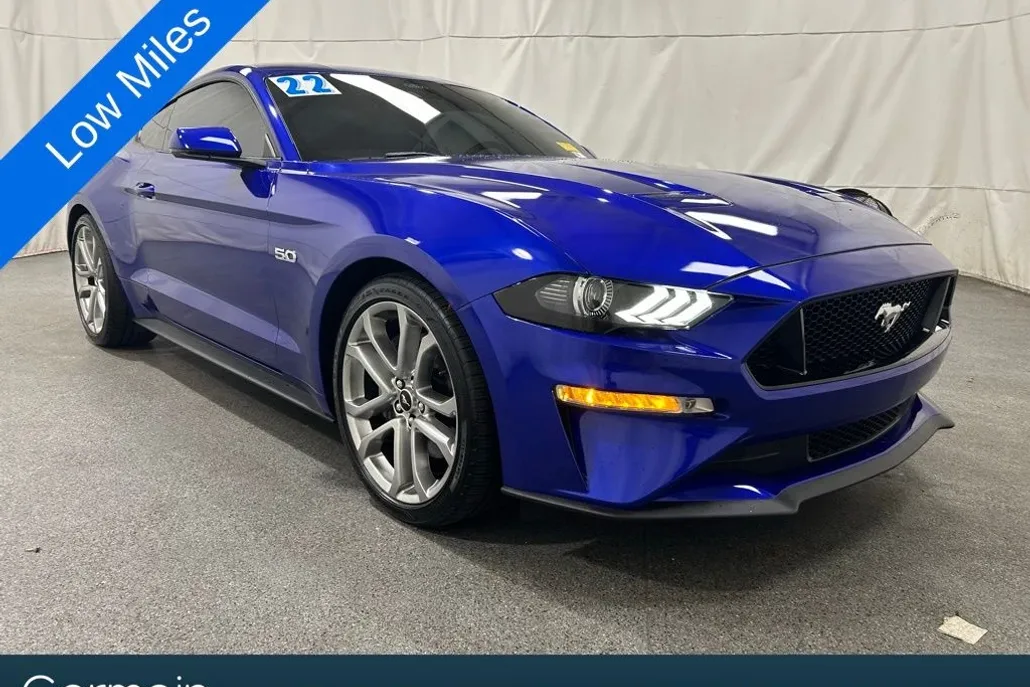 2022 Ford Mustang GT Premium photo 1