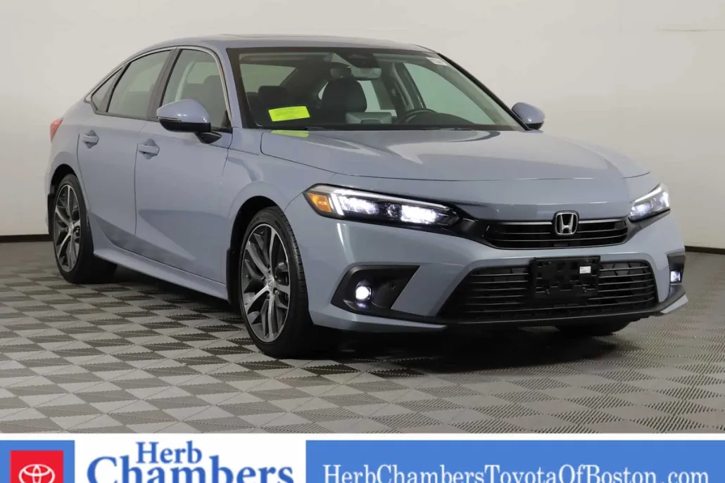2023 Honda Civic Touring photo 1