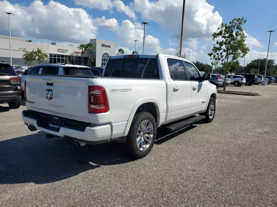 2022 Ram 1500 Laramie photo 1