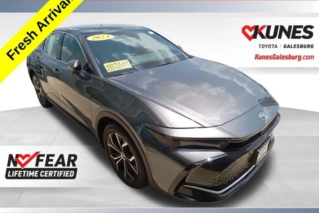 2024 Toyota Crown Limited photo 1