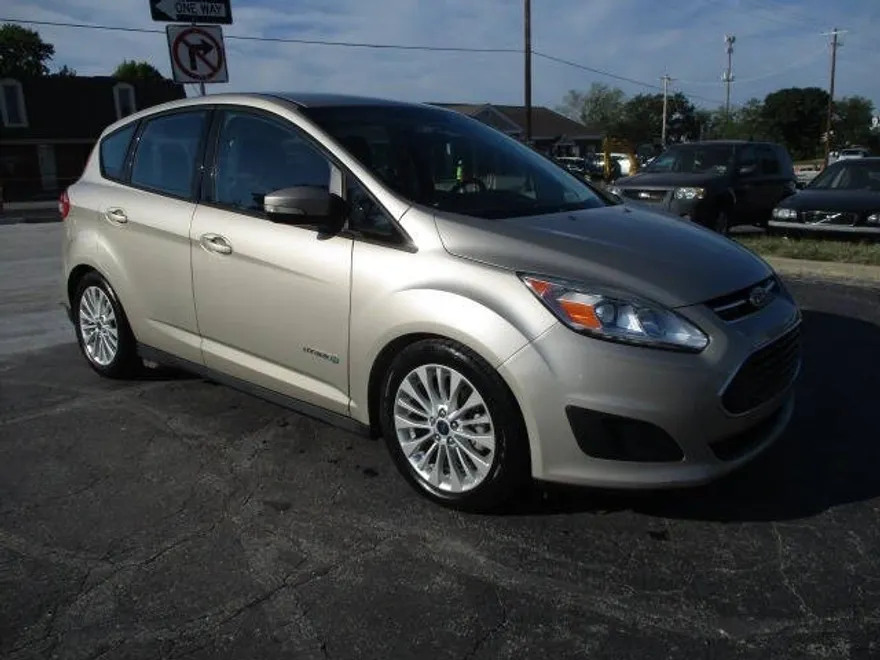 2017 Ford C-Max Hybrid SE photo 1