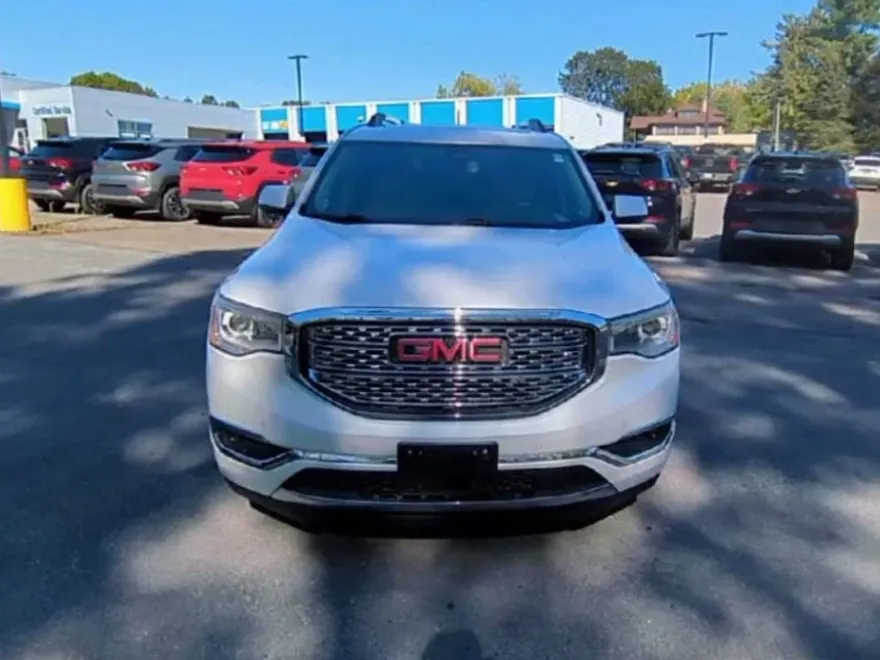2018 Gmc Acadia Denali photo 1