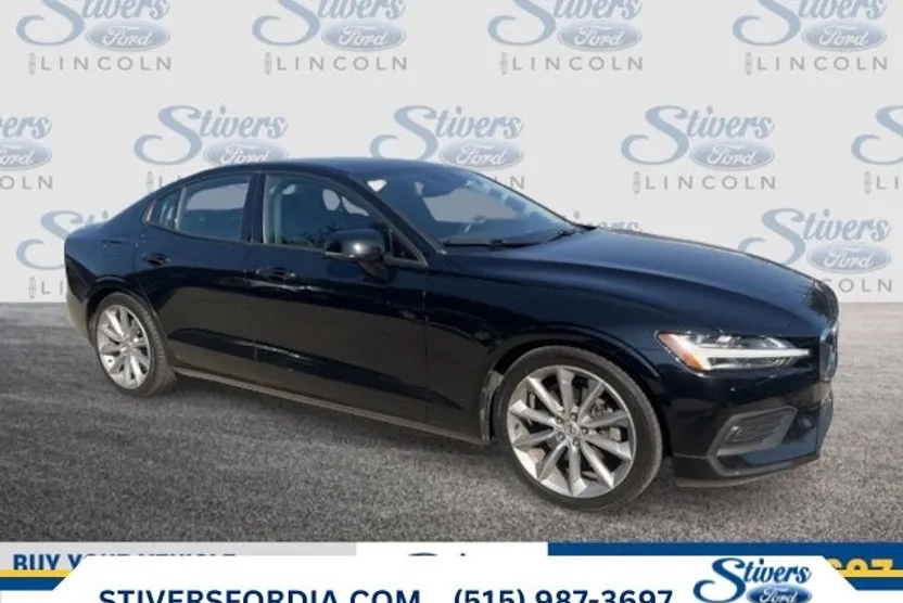 2020 Volvo S60 T5 Momentum photo 1