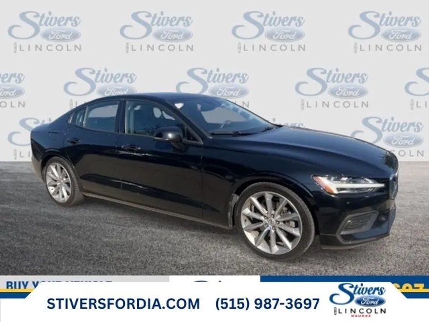 2020 Volvo S60 T5 Momentum photo 1