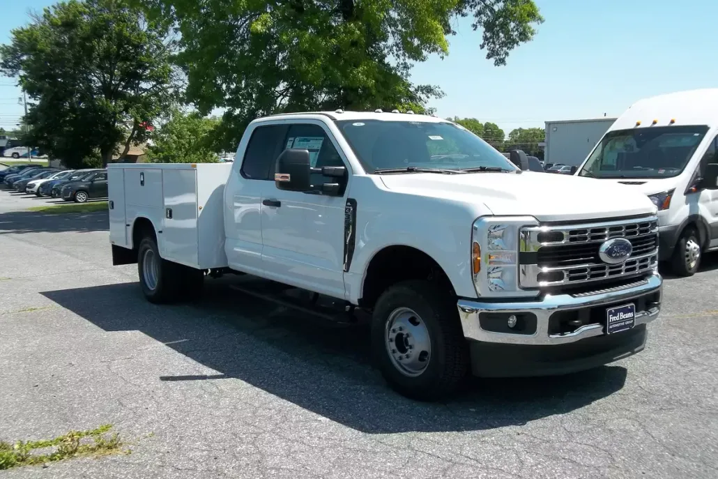 2025 Ford F-350 XL photo 1