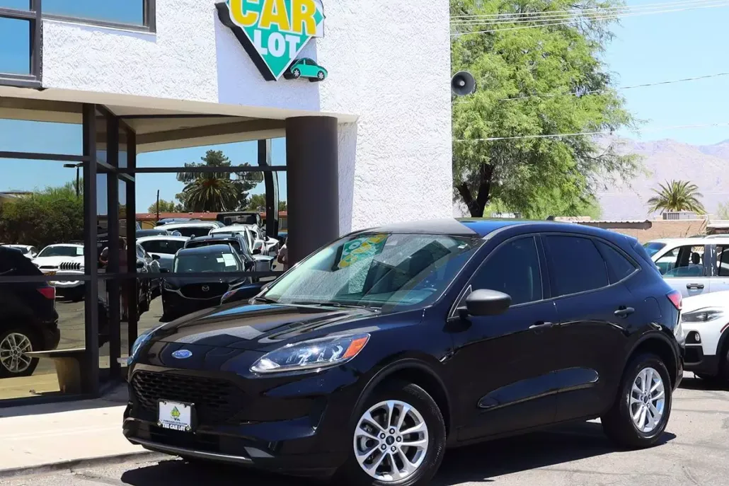 2022 Ford Escape S photo 1