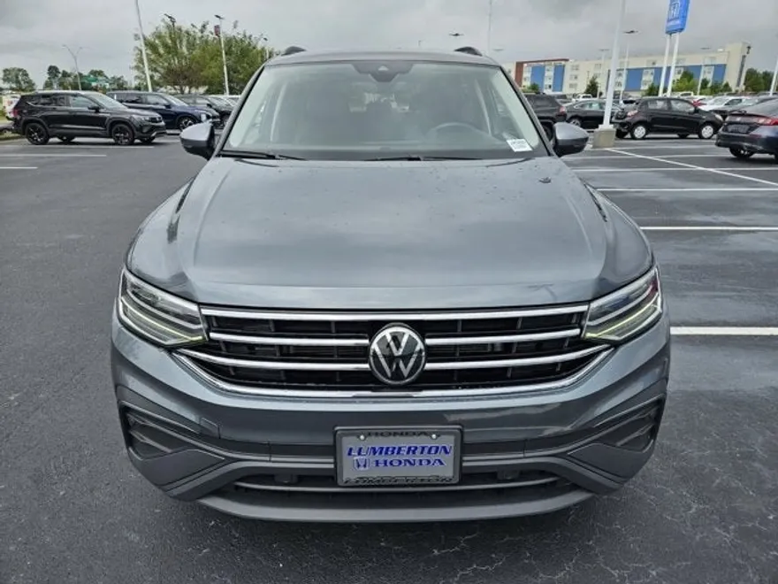 2024 Volkswagen Tiguan S photo 1