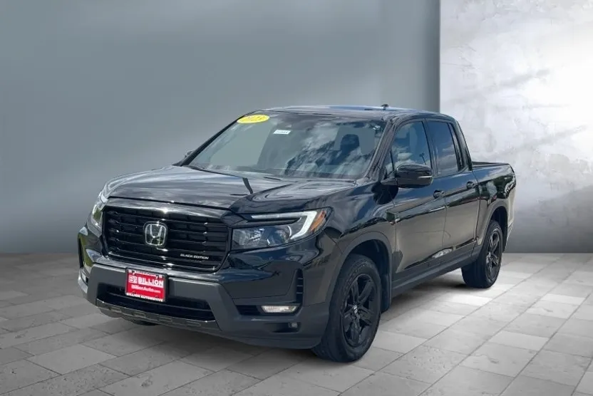 2023 Honda Ridgeline Black Edition photo 1