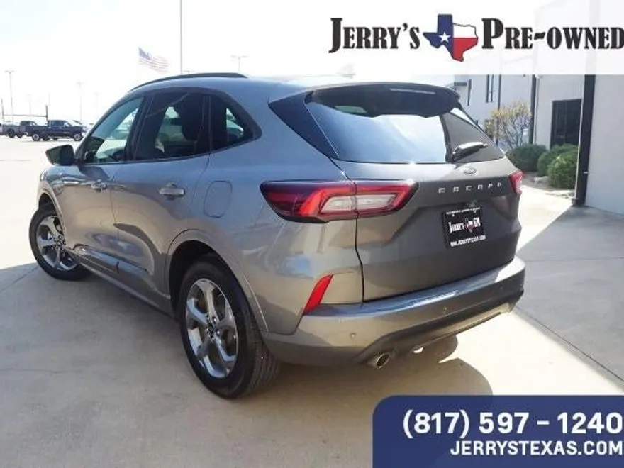2024 Ford Escape photo 1