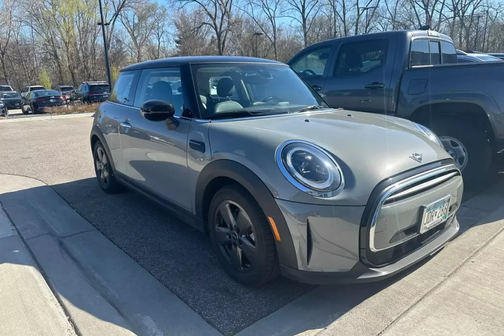 2023 Mini Cooper 2 Door Hardtop Signature photo 1
