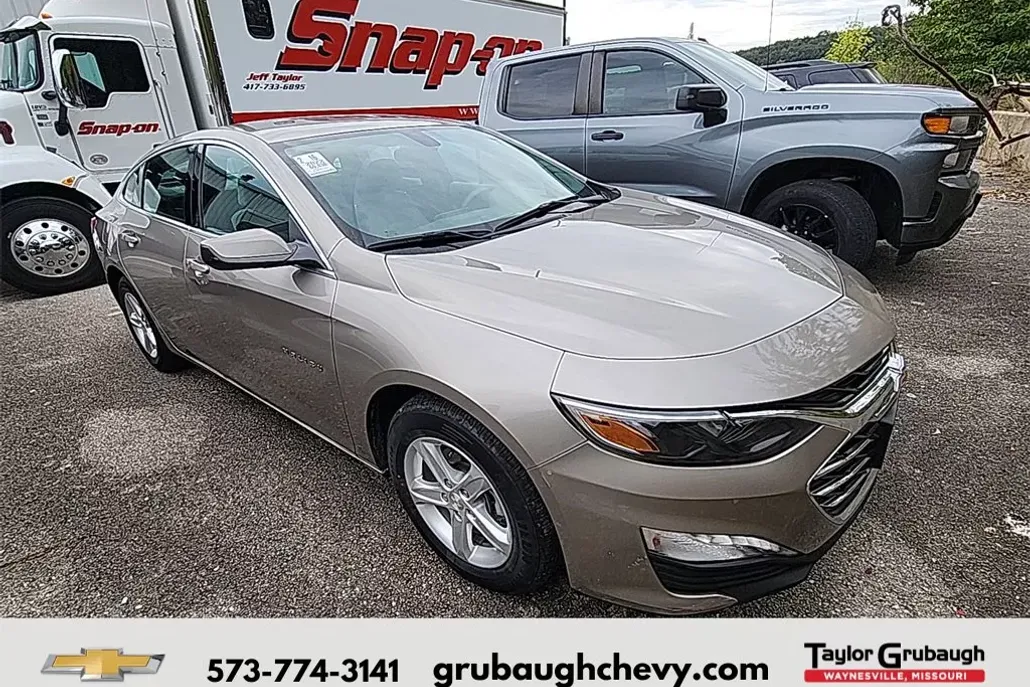 2022 Chevrolet Malibu 1LT photo 1