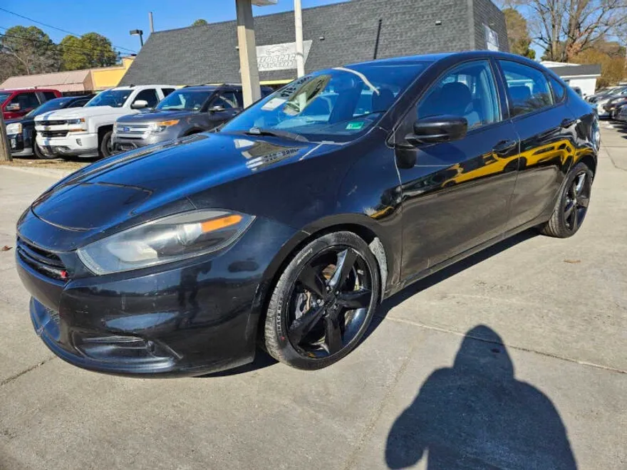 2015 Dodge Dart SXT photo 1