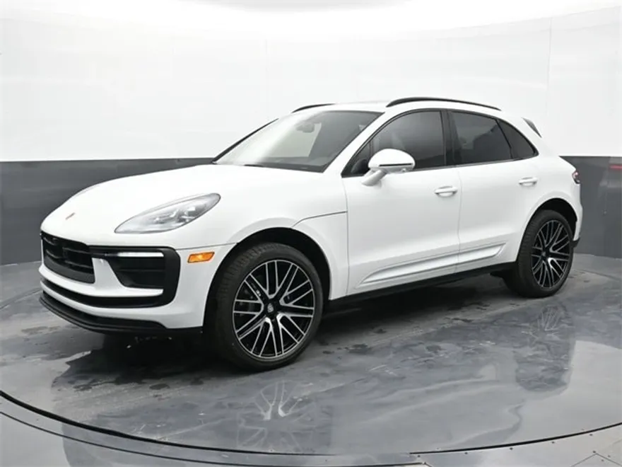 2025 Porsche Macan S photo 1