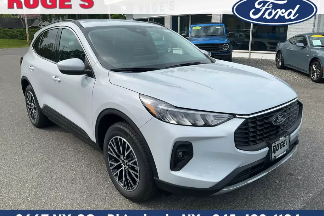 2025 Ford Escape photo 1