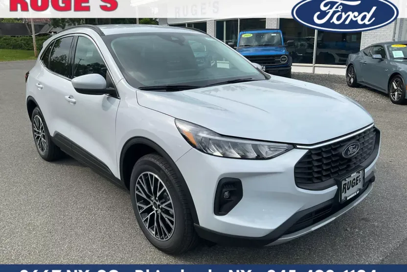 2025 Ford Escape photo 1