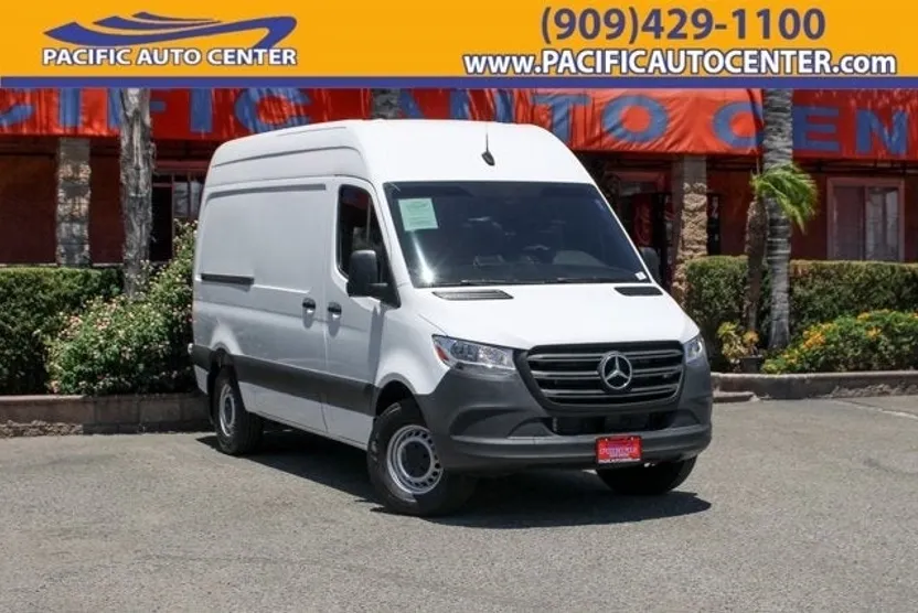2023 Mercedes Benz Sprinter 2500 144 WB photo 1