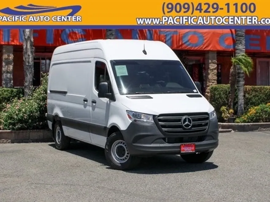 2023 Mercedes Benz Sprinter 2500 144 WB photo 1