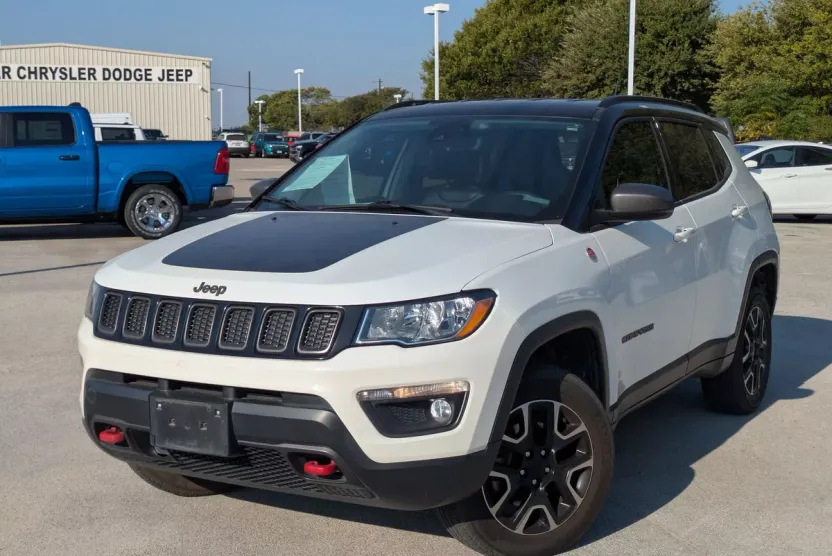 2021 Jeep Compass Trailhawk photo 1