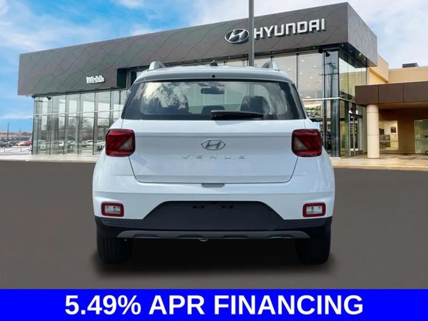 2025 Hyundai Venue SEL photo 1