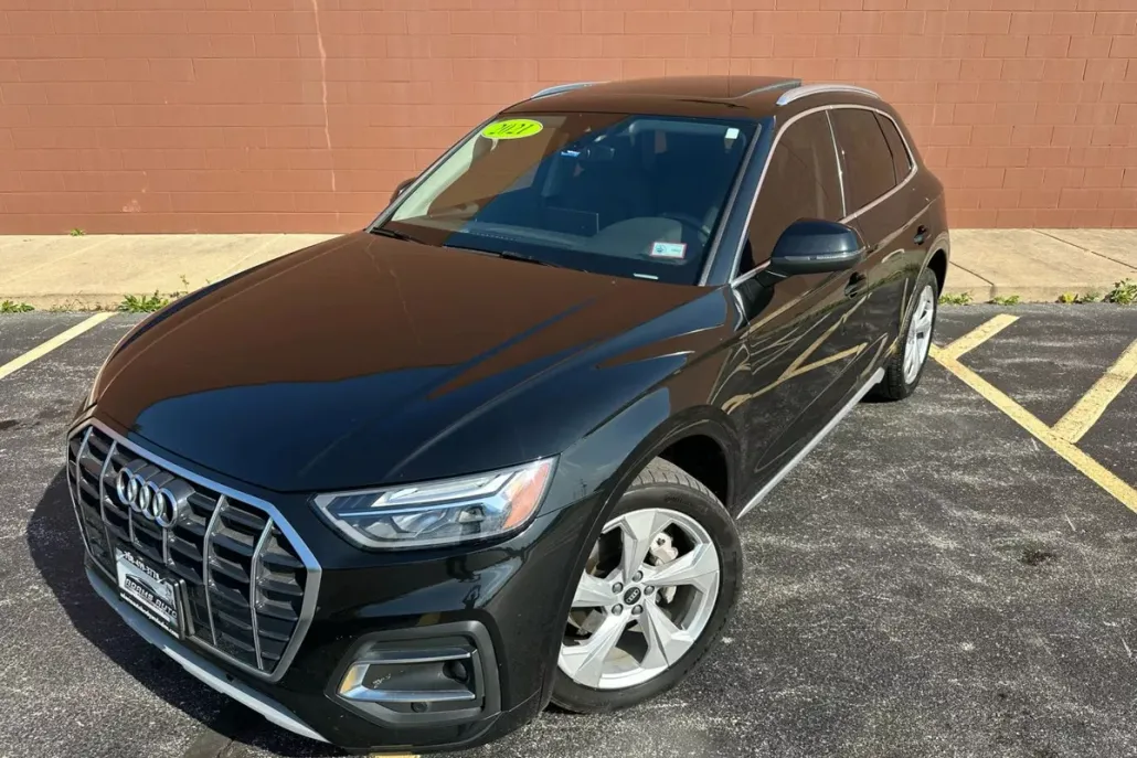 2021 Audi Q5 Premium Plus photo 1