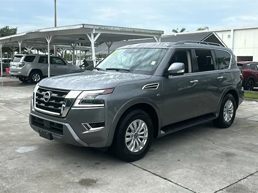 2022 Nissan Armada SV photo 1