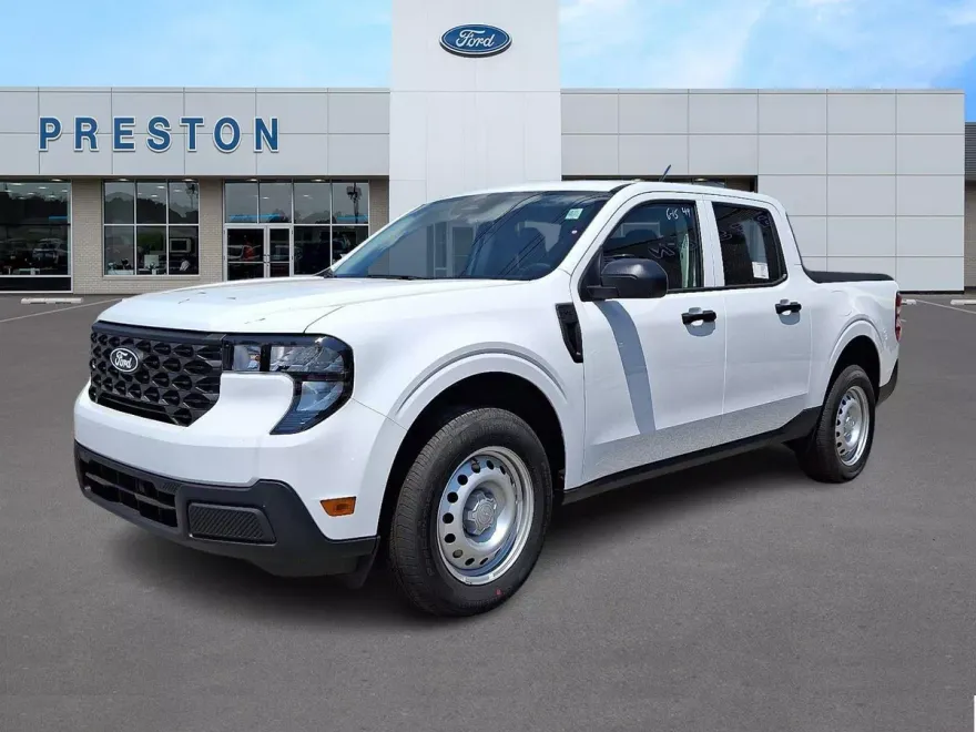 2025 Ford Maverick XL photo 1