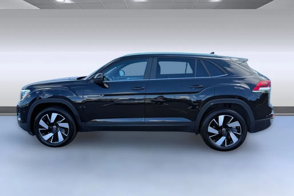 2024 Volkswagen Atlas Cross Sport SE Technology photo 1
