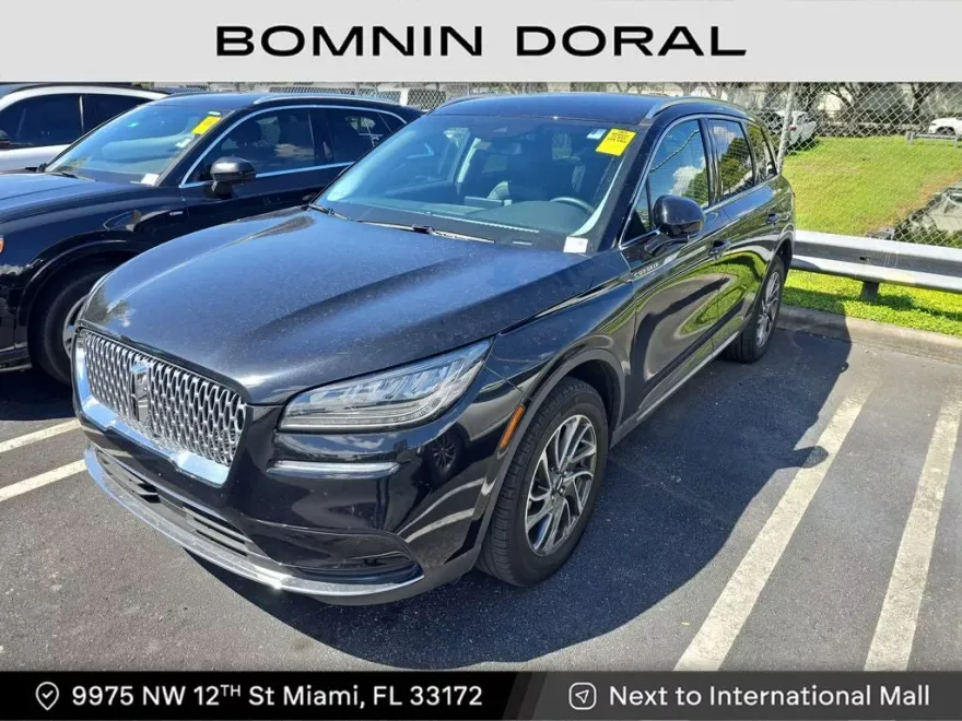 2022 Lincoln Corsair Standard photo 1