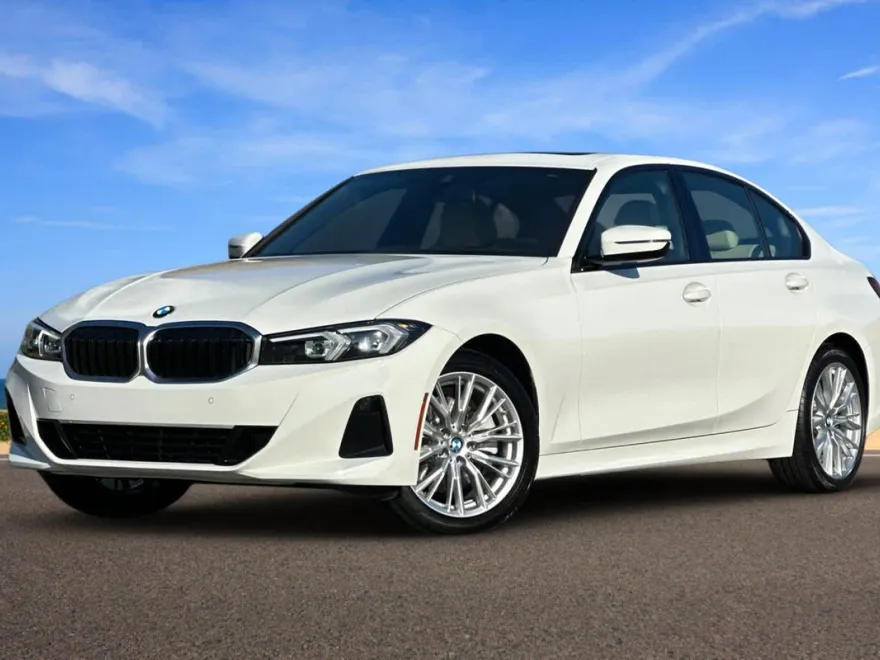 2023 Bmw 330i Sedan photo 1