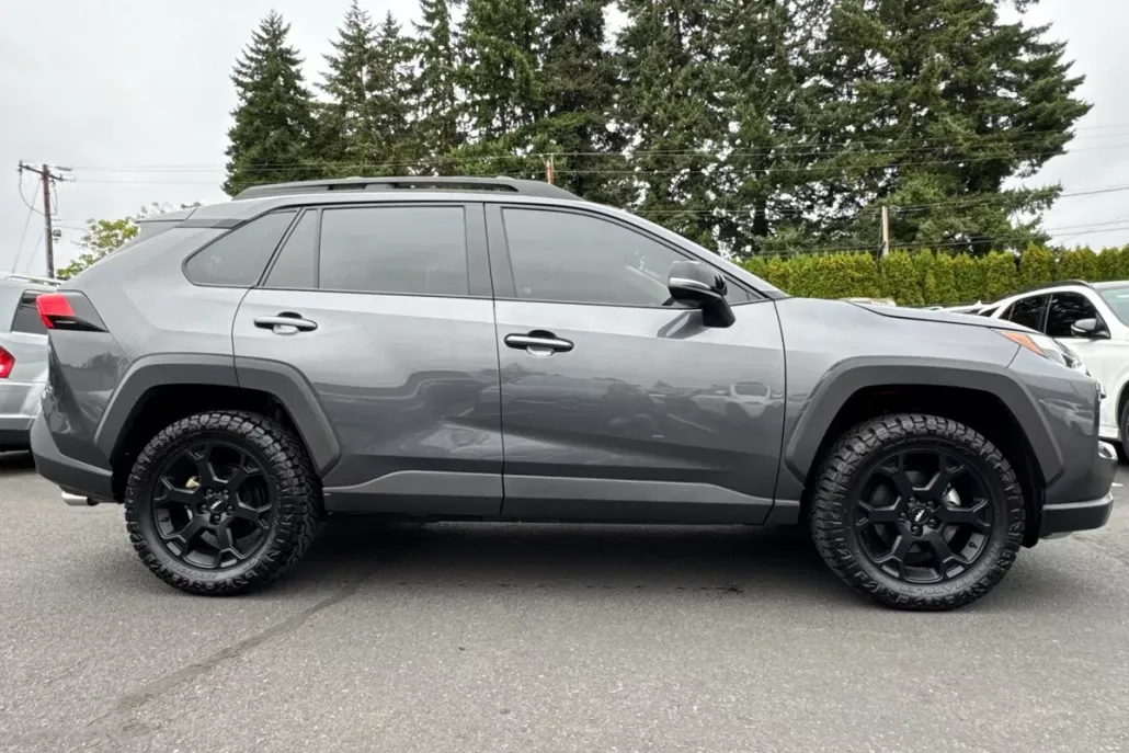 2024 Toyota RAV4 TRD photo 1