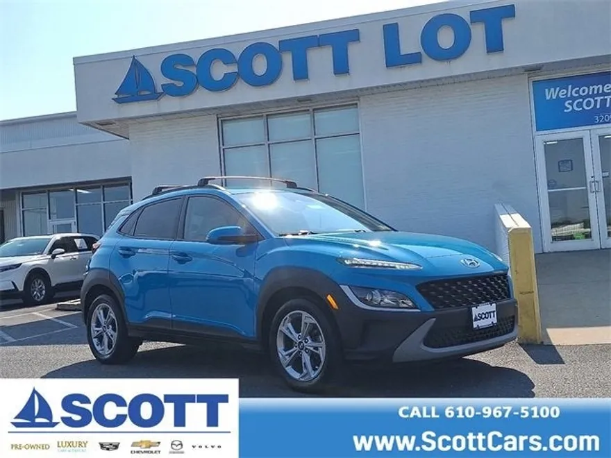 2023 Hyundai Kona SEL photo 1