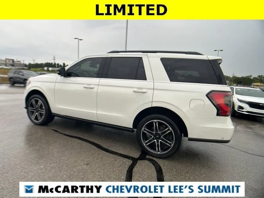 2021 Ford Expedition Limited photo 1