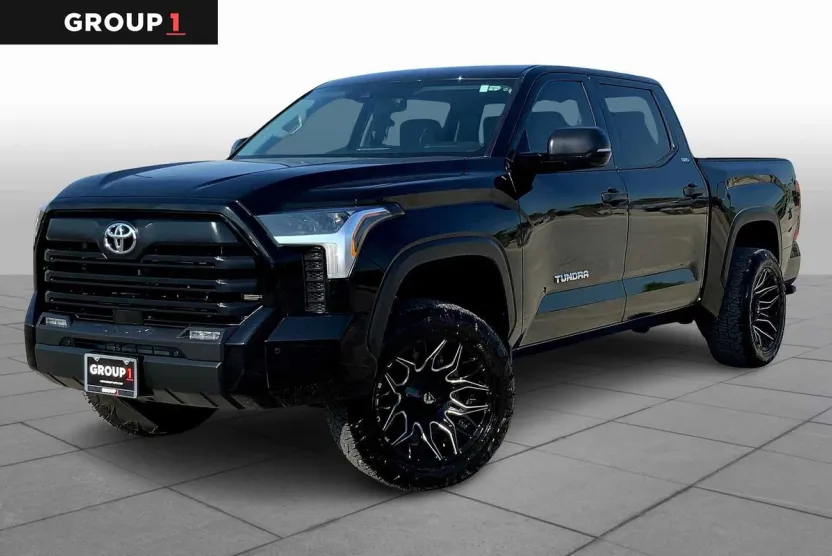 2024 Toyota Tundra SR5 photo 1