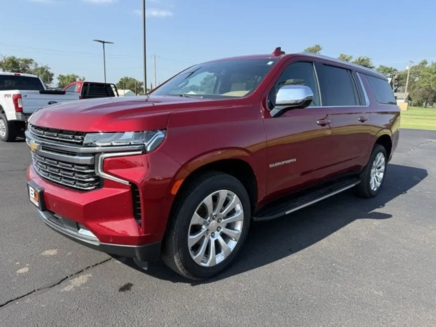 2022 Chevrolet Suburban Premier photo 1