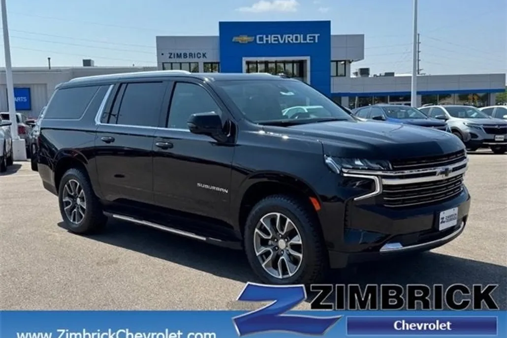 2021 Chevrolet Suburban LT photo 1