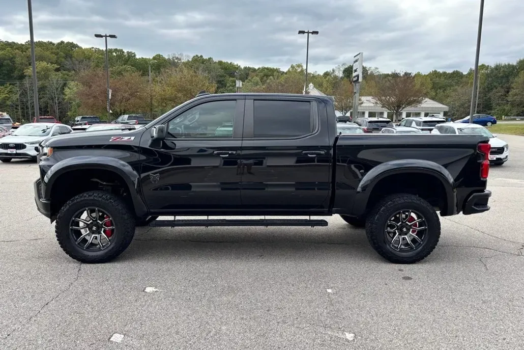 2022 Chevrolet Silverado 1500 RST photo 1