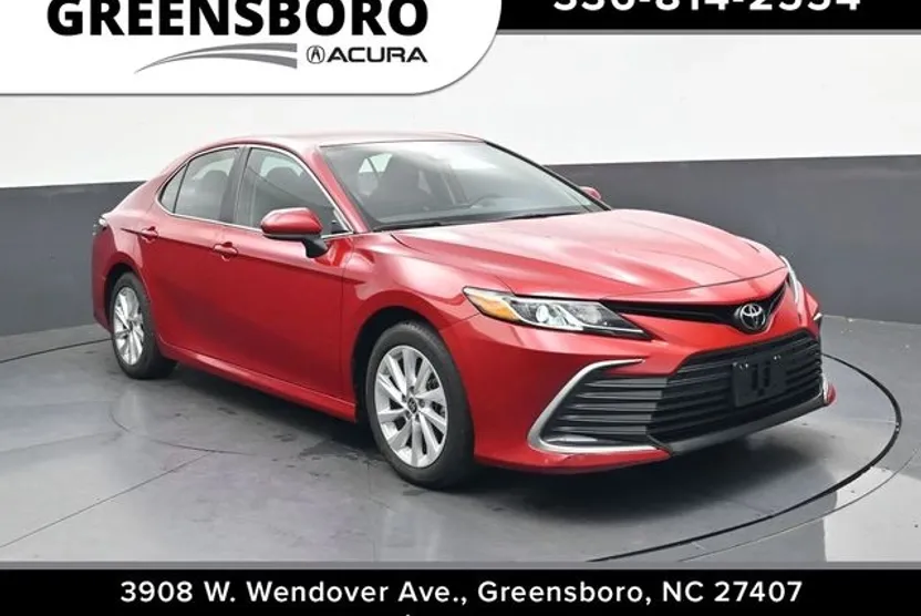 2024 Toyota Camry LE photo 1