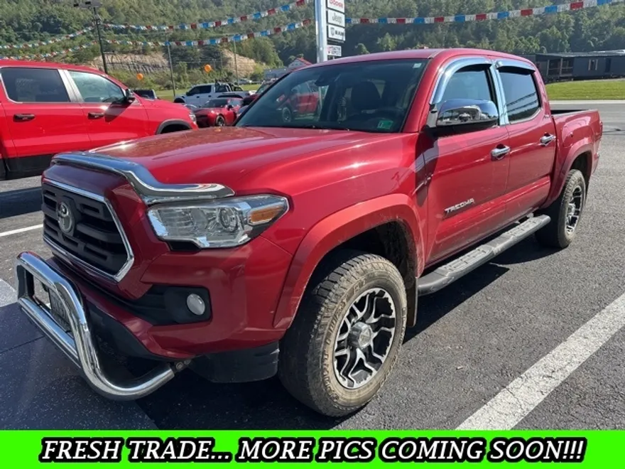 2019 Toyota Tacoma SR5 photo 1