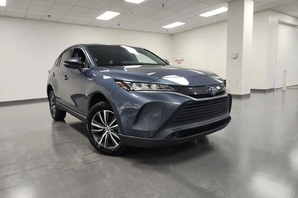2021 Toyota Venza LE photo 1